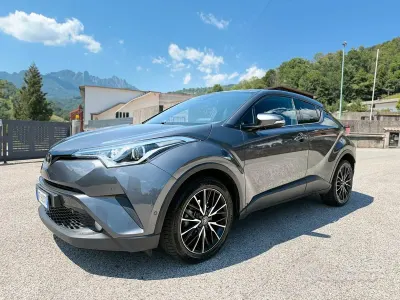 Usata Toyota C-HR Lounge 116 CV (85 kW) 2017 Grigio SUV