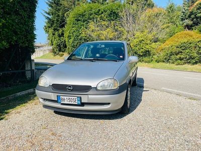 usata Opel Corsa 1.2i OK PER NEOPATENTATI