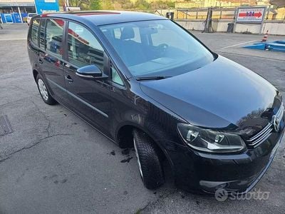 Usata VW Touran 105 CV (77 kW) 2011 Nero Monovolume
