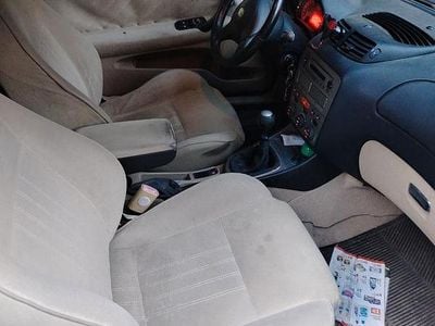 Usata Alfa Romeo 147 101 CV (74 kW) 2005 Utilitaria