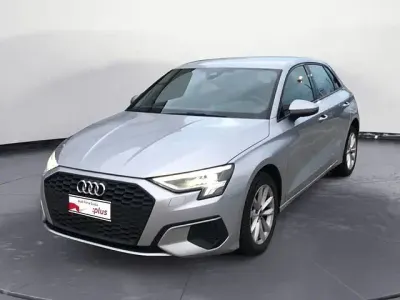 Usata Audi A3 Business 116 CV (85 kW) 2021 Argento floret metallizzato Berlina