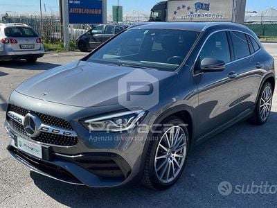 Usata Mercedes GLA200 Premium 149 CV (109 kW) 2023 Grigio SUV
