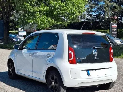 Usata VW up! 68 CV (50 kW) 2015 Bianco Utilitaria
