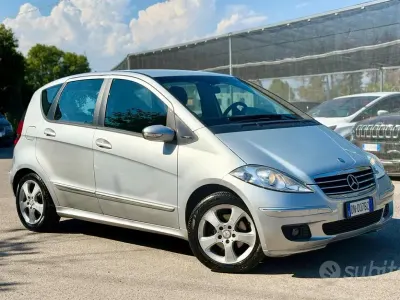 Usata Mercedes A180 Avantgarde 109 CV (80 kW) 2008 Grigio Berlina