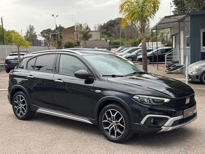 Usata Fiat Tipo Cross 95 CV (69 kW) 2021 Nero Berlina