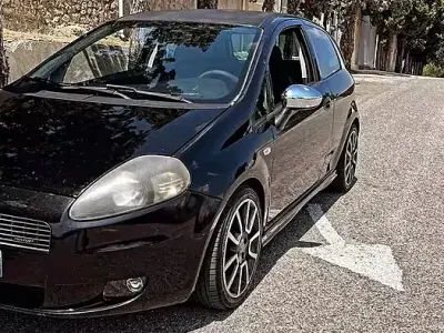 Usata Fiat Grande Punto Sport 90 CV (66 kW) 2008 Nero Utilitaria
