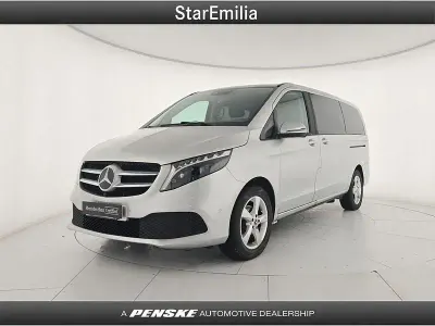 Usata Mercedes V220 Executive 163 CV (119 kW) 2022 Argento Monovolume
