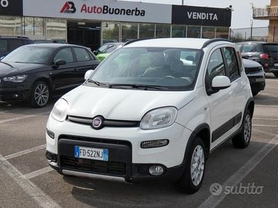 Usata Fiat Panda 4x4 S 95 CV (69 kW) 2016 Bianco Utilitaria