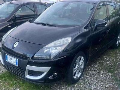 Usata Renault Scénic III Luxe 110 CV (80 kW) 2011 Nero Monovolume