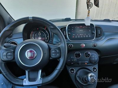 Käytetty Fiat 500 69 HP (50 kW) 2019 Harmaa Sedan