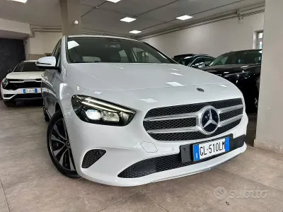 Usata Mercedes B180 116 CV (85 kW) 2022 Bianco Utilitaria