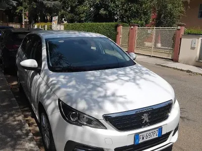 Usata Peugeot 308 SW 131 CV (96 kW) 2019 Bianco Station wagon
