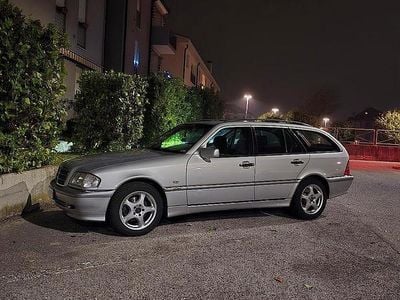 Usata Mercedes E250 1997 Grigio Station wagon
