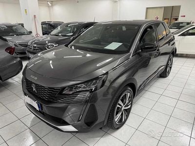Usata Peugeot 3008 Allure 131 CV (96 kW) 2023 Grigio SUV