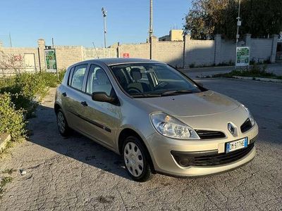 Usata Renault Clio II 65 CV (47 kW) 2008 Berlina