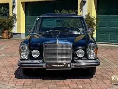 Usado Mercedes 280 SE 160 CV (117 kW) 1970 Negro Berlina