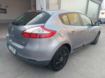 Usata Renault Mégane 110 CV (80 kW) 2009 Grigio Berlina