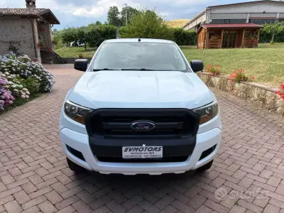 Usata Ford Ranger Limited 160 CV (117 kW) 2016 Bianco Pick-up