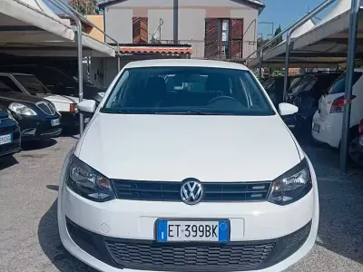 Usata VW Polo Trendline 60 CV (44 kW) 2013 Bianco Utilitaria