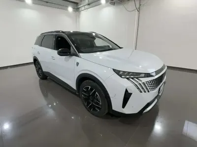 Begagnad Peugeot 5008