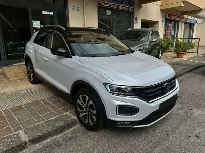 Usata VW T-Roc Active 116 CV (85 kW) 2022 Bianco SUV
