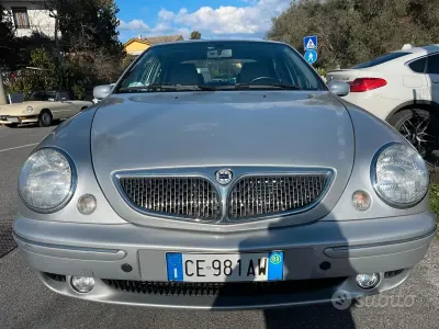 Usata Lancia Lybra 131 CV (96 kW) 2003 Grigio Berlina