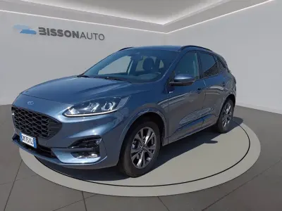 Usata Ford Kuga ST-Line 190 CV (139 kW) 2023 Chrome blue SUV