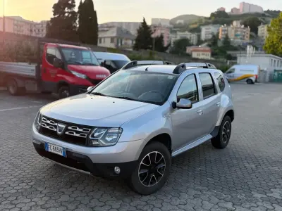 Usata Dacia Duster 109 CV (80 kW) 2016 Argento SUV
