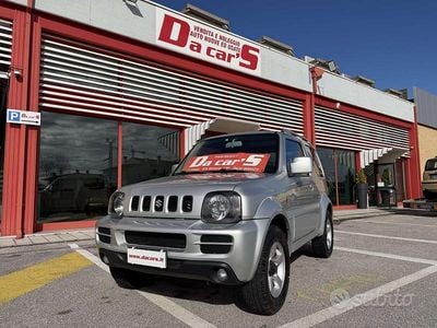 Usata Suzuki Jimny 86 CV (63 kW) 2006 Argento SUV
