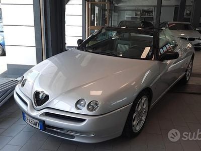 Begagnad Alfa Romeo GTV 150 HK (110 kW) 2003 Grå Sportkupé