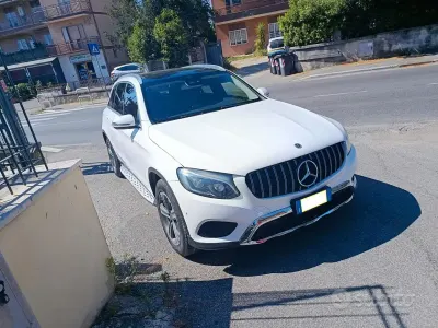 Usata Mercedes GLC220 Premium Plus 194 CV (142 kW) 2020 Bianco SUV