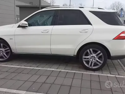 Usata Mercedes ML250 204 CV (150 kW) 2012 Bianco SUV