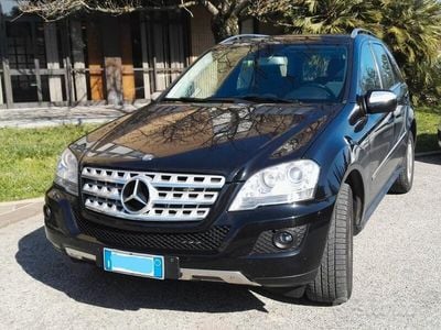 Usata Mercedes ML320 224 CV (164 kW) 2009 Nero SUV