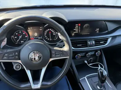 Usata Alfa Romeo Stelvio Super 209 CV (153 kW) 2018 SUV