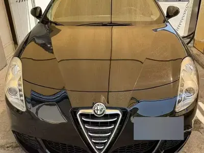 Usata Alfa Romeo Giulietta 105 CV (77 kW) 2013 Nero Utilitaria
