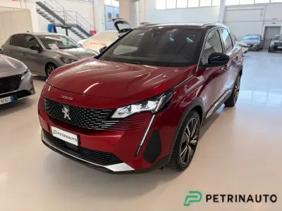 Usata Peugeot 3008 131 CV (96 kW) 2022 Rosso SUV