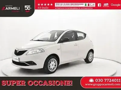 Usata Lancia Ypsilon Platinum 69 CV (50 kW) 2016 Beige Utilitaria