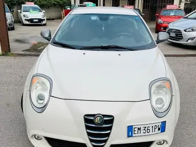Gebraucht Alfa Romeo MiTo Progression 95 PS (69 kW) 2011 Weiß Kleinwagen