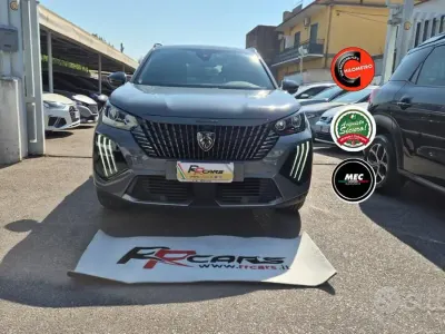 Usata Peugeot 2008 GT 130 CV (95 kW) 2023 Grigio SUV