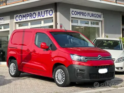 Usata Citroën Berlingo 99 CV (72 kW) 2018 Rosso Monovolume