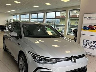 Usata VW Golf VIII R-line 131 CV (96 kW) 2023 Argento Berlina