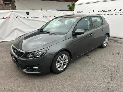 Usata Peugeot 308 Active 120 CV (88 kW) 2017 Grigio Berlina