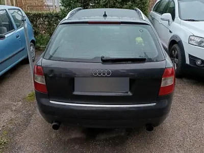 Usata Audi A4 130 CV (95 kW) 2003 Nero Station wagon