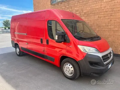 Usata Fiat Ducato 131 CV (96 kW) 2019 Rosso Furgone