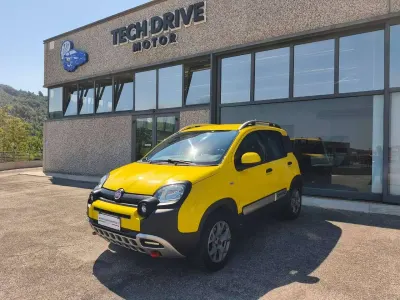 Usata Fiat Panda Cross Cross 95 CV (69 kW) 2016 Giallo Utilitaria