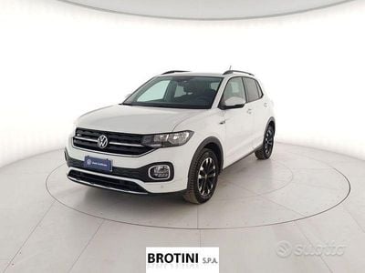 Begagnad VW T-Cross Sport 95 HK (69 kW) 2023 Vit SUV