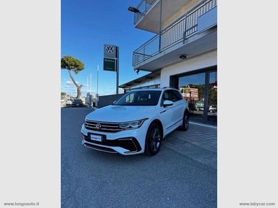 Usata VW Tiguan R-line 200 CV (147 kW) 2022 Pure white SUV