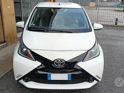 Usata Toyota Aygo X-play 69 CV (50 kW) 2016 Bianco Utilitaria