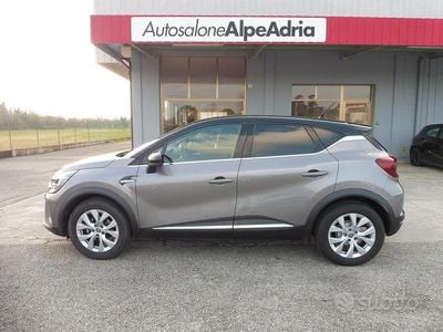 Usata Renault Captur Intens 100 CV (73 kW) 2021 Grigio SUV
