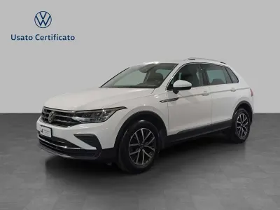 Usata VW Tiguan Life 150 CV (110 kW) 2023 0q pure white SUV
